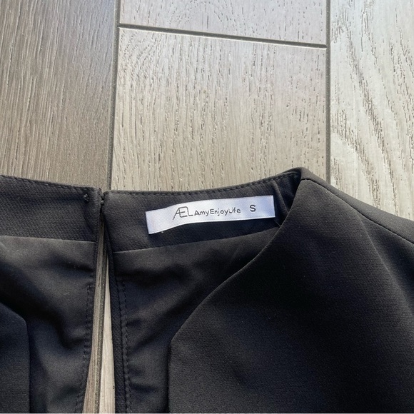 AmyEnjoyLife Elegant Black Dress - Picture 2 of 7